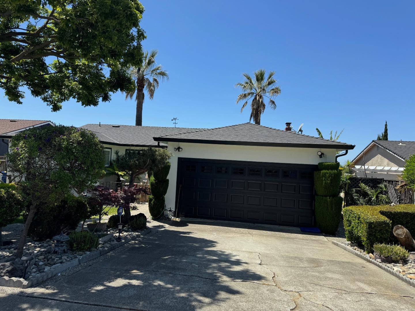 Neighborhood Neighborhood-146