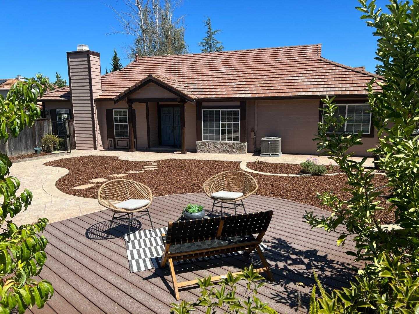 Neighborhood Neighborhood-12