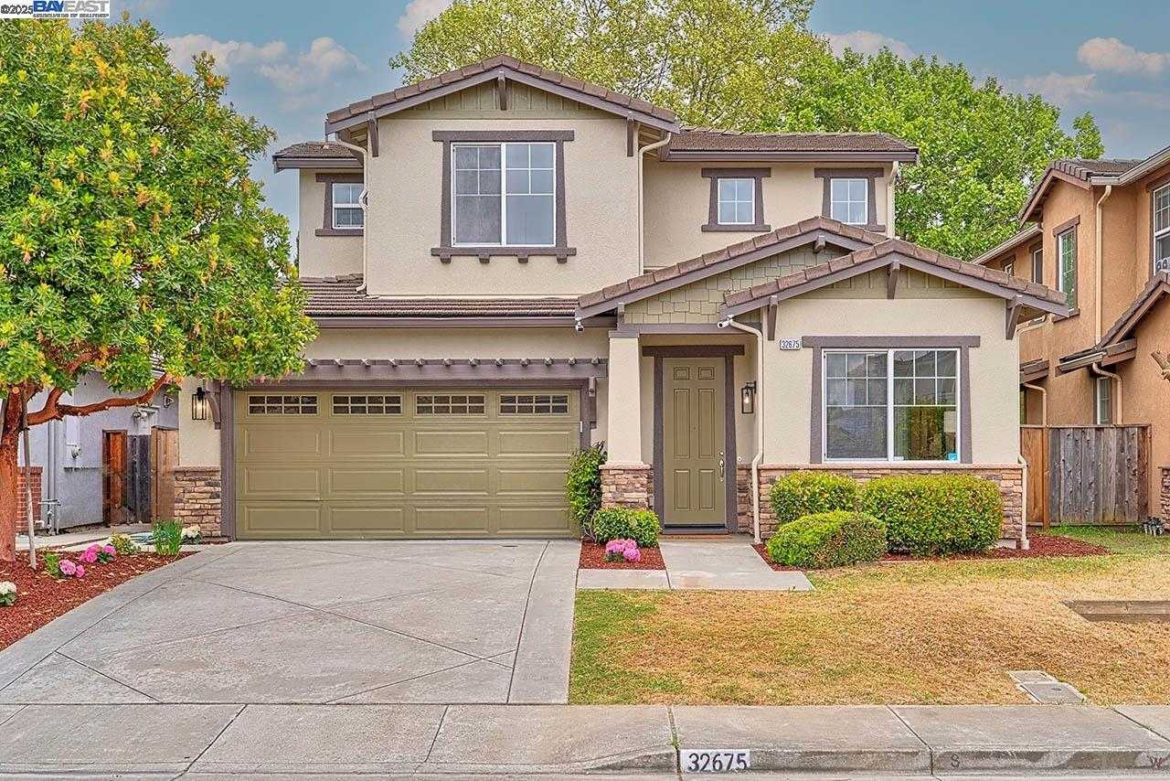 Neighborhood Neighborhood-15