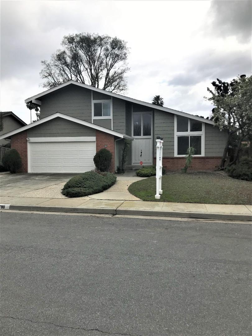 Neighborhood Neighborhood-44