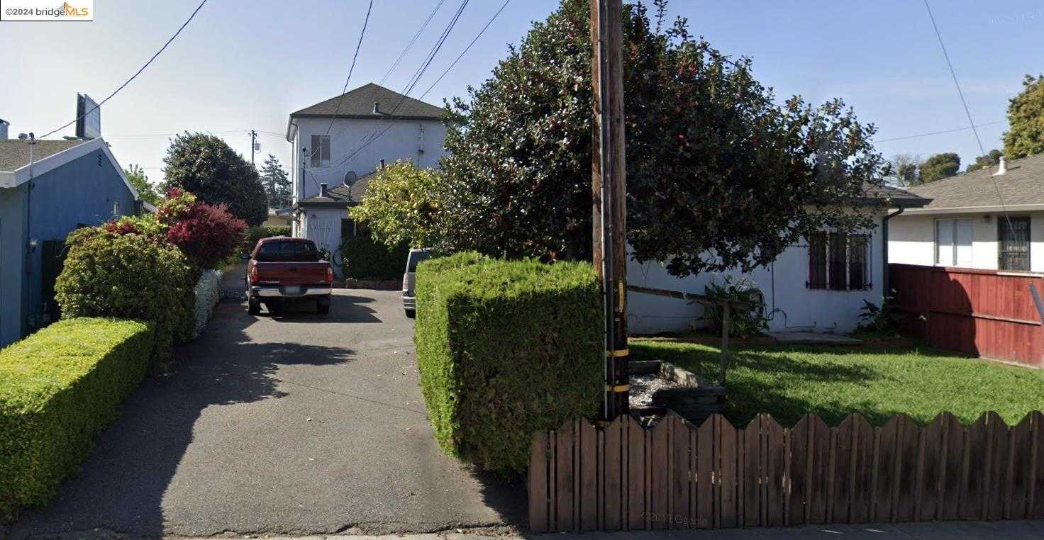 Neighborhood Neighborhood-23