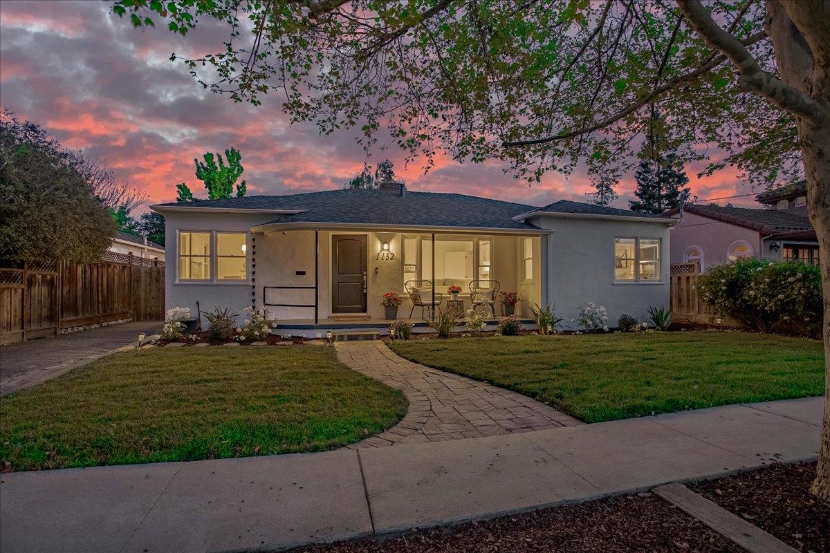 Neighborhood Neighborhood-49