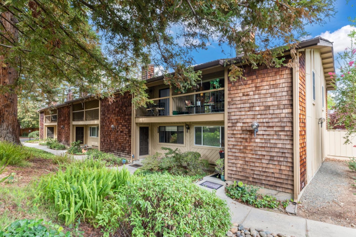 Neighborhood Neighborhood-206