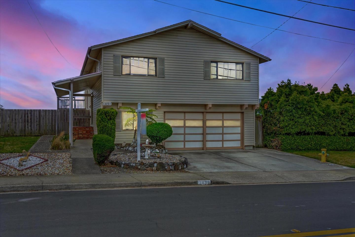 Neighborhood Neighborhood-5