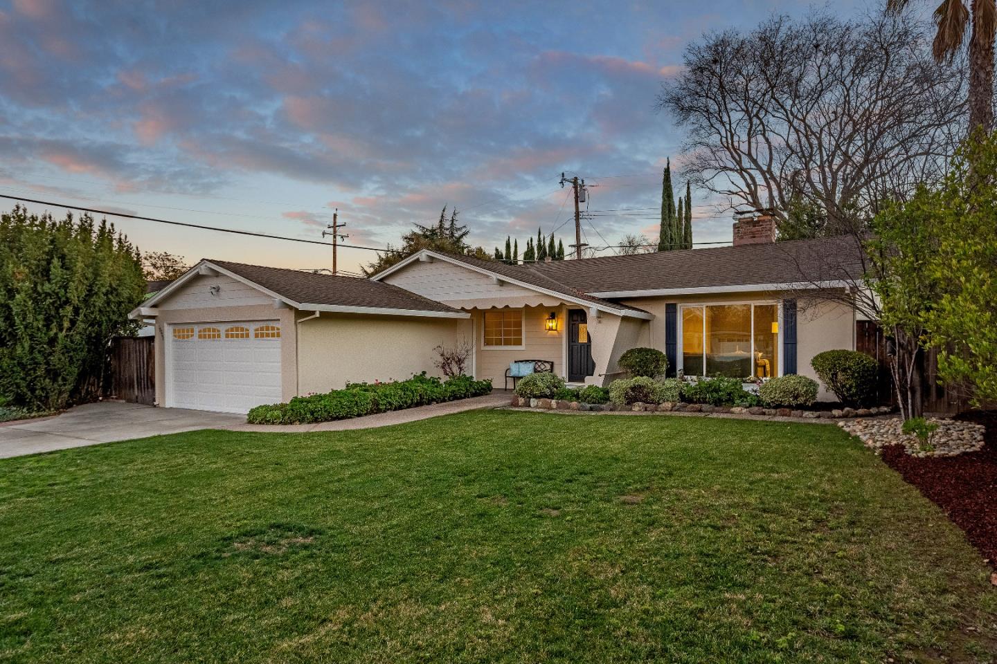 Neighborhood Neighborhood-6