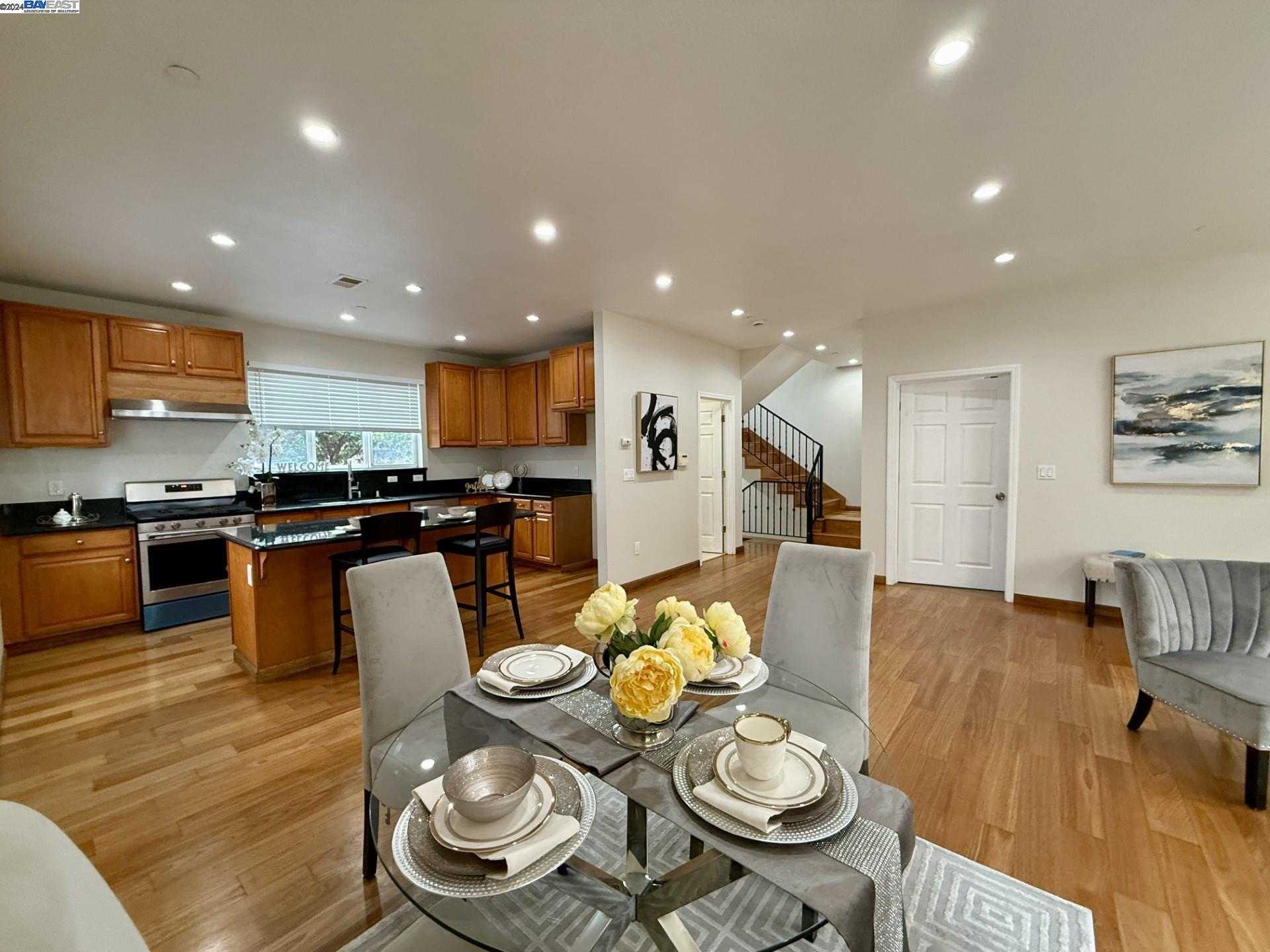 Neighborhood Neighborhood-16