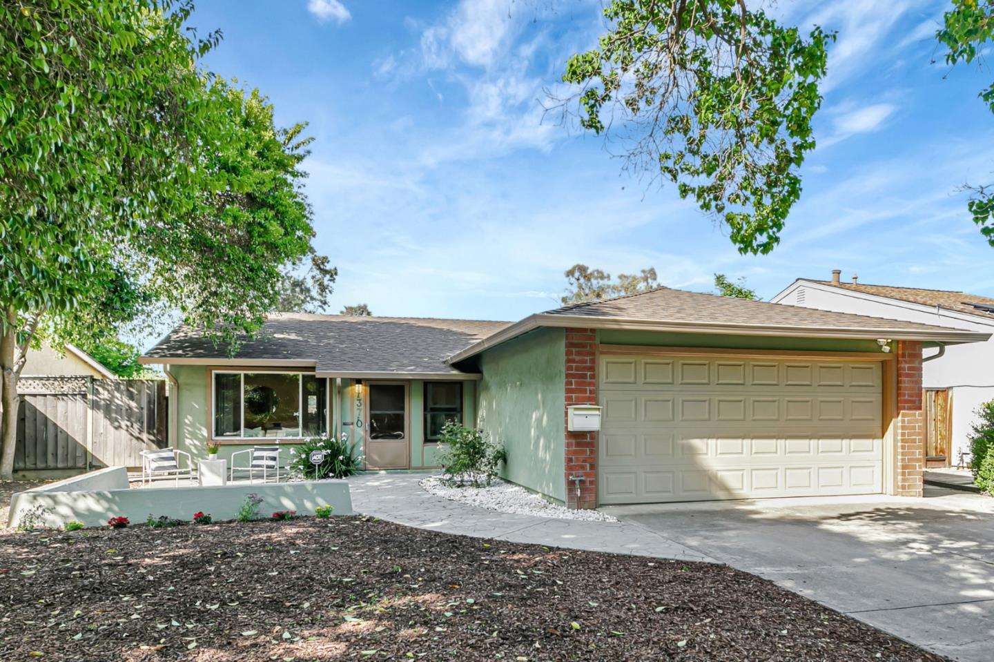 Neighborhood Neighborhood-6