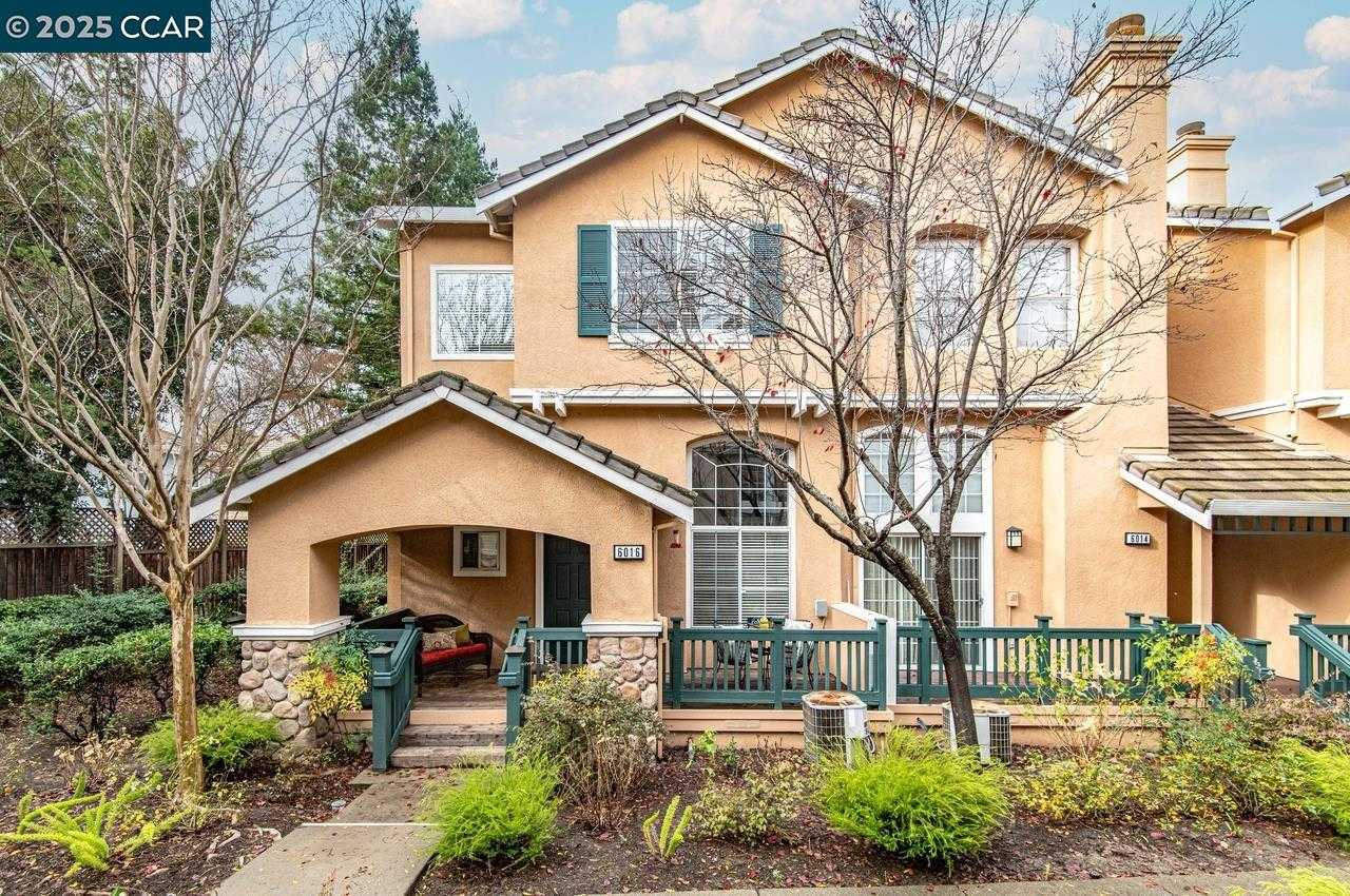 Neighborhood Neighborhood-33