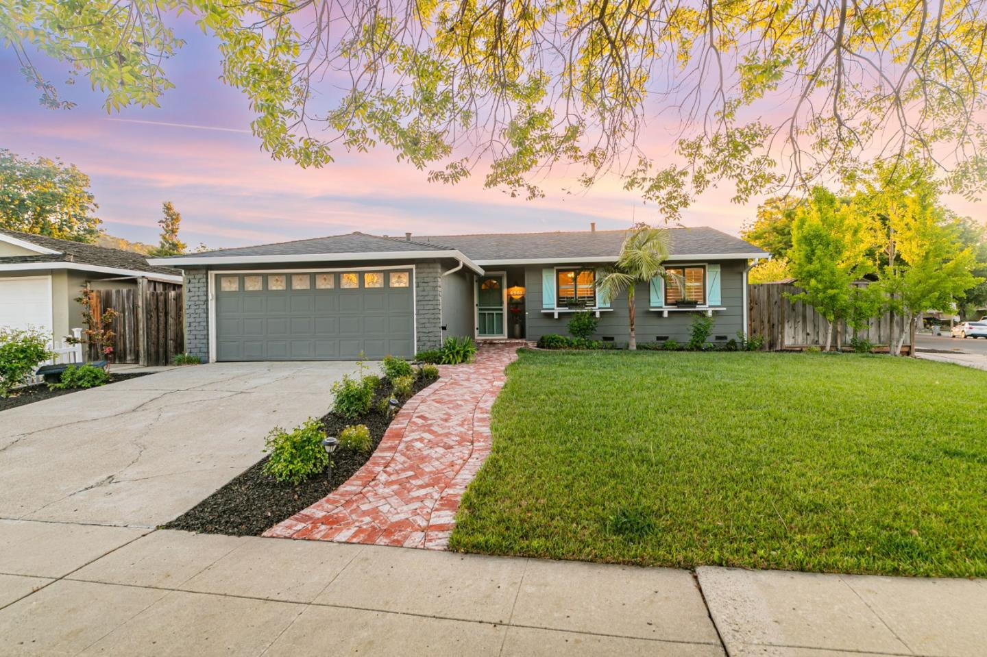 Neighborhood Neighborhood-27