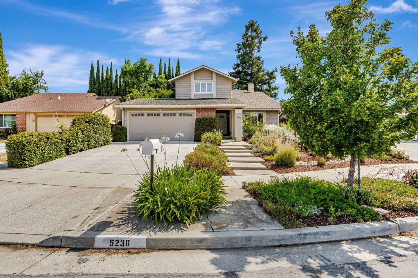 Neighborhood Neighborhood-6