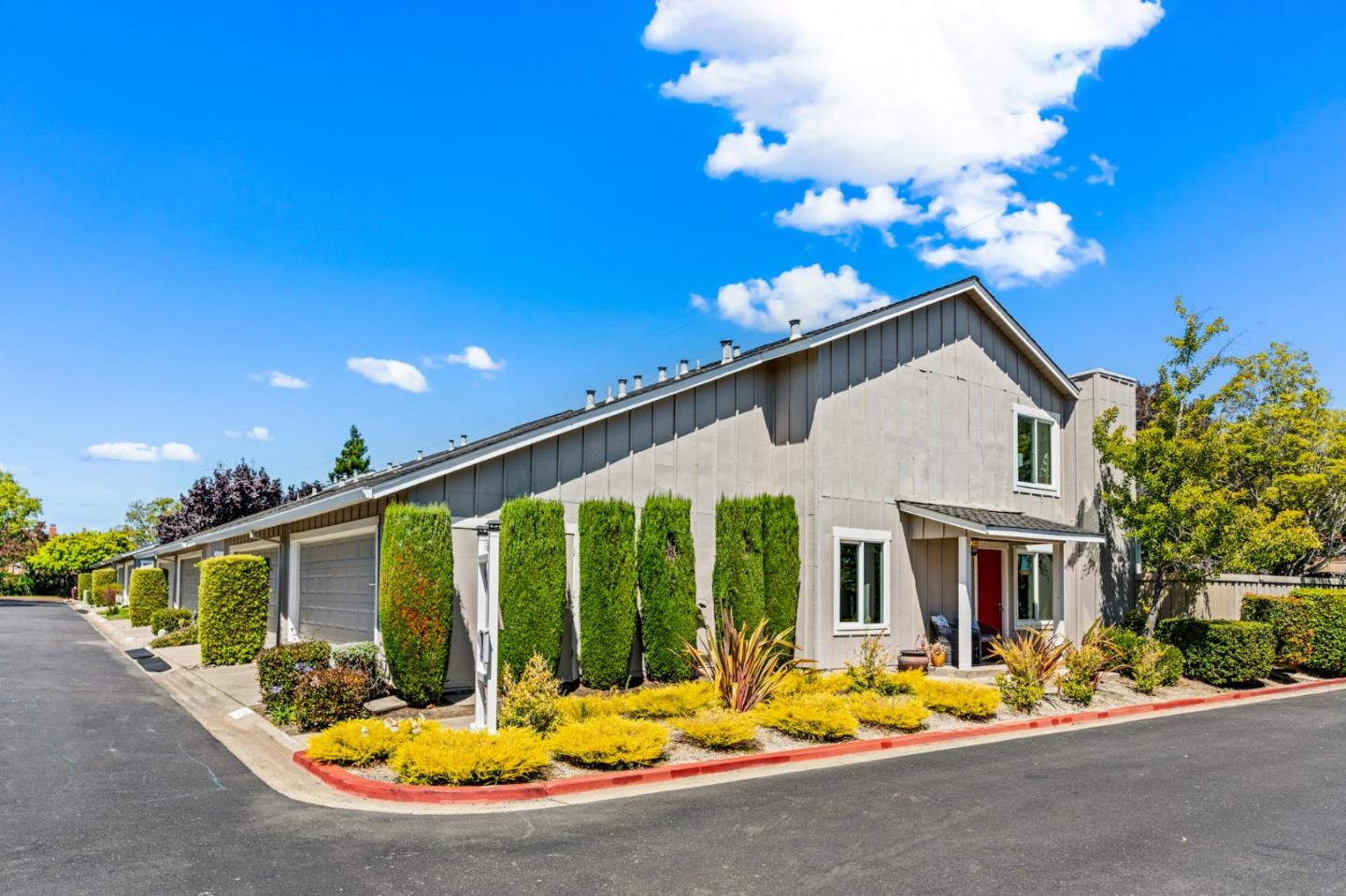 Neighborhood Neighborhood-10