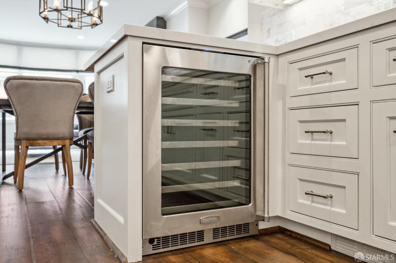 Neighborhood Neighborhood-8