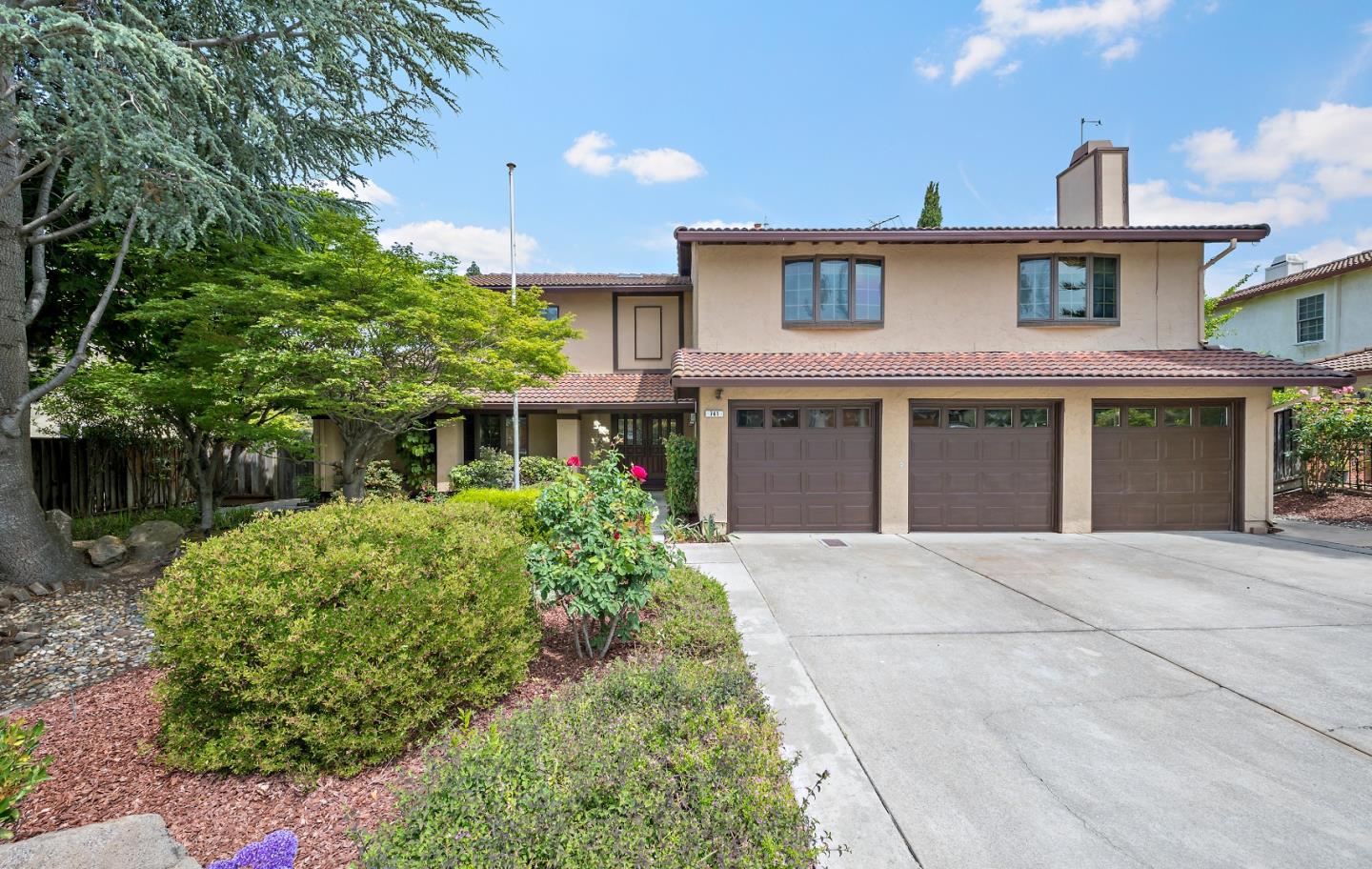 Neighborhood Neighborhood-81