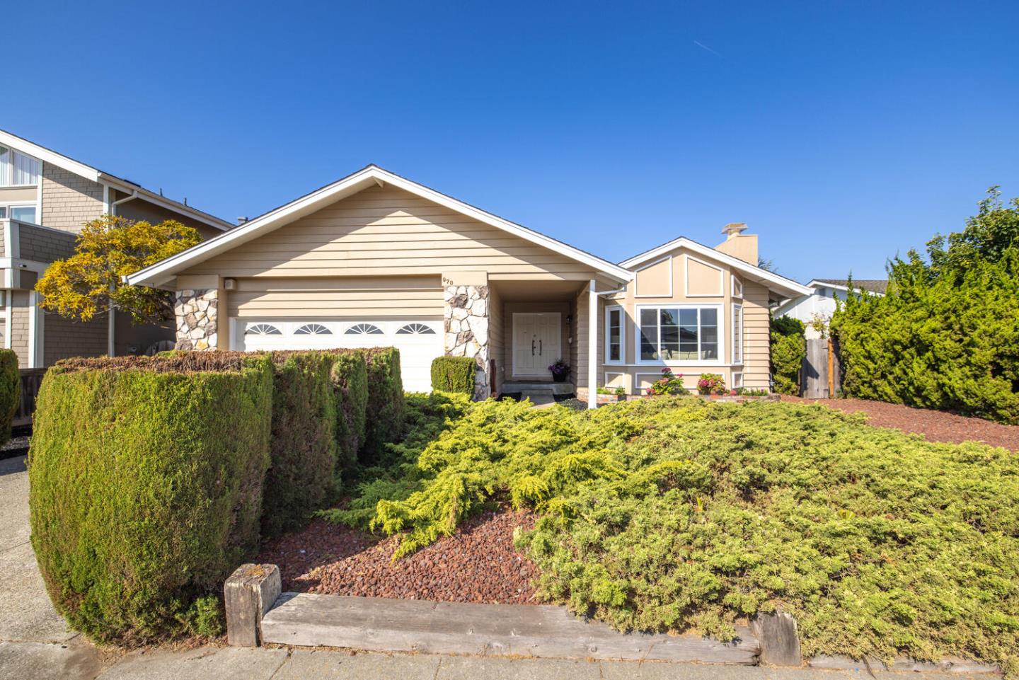 Neighborhood Neighborhood-34