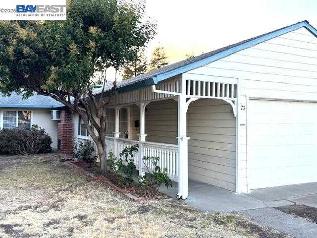 Neighborhood-23