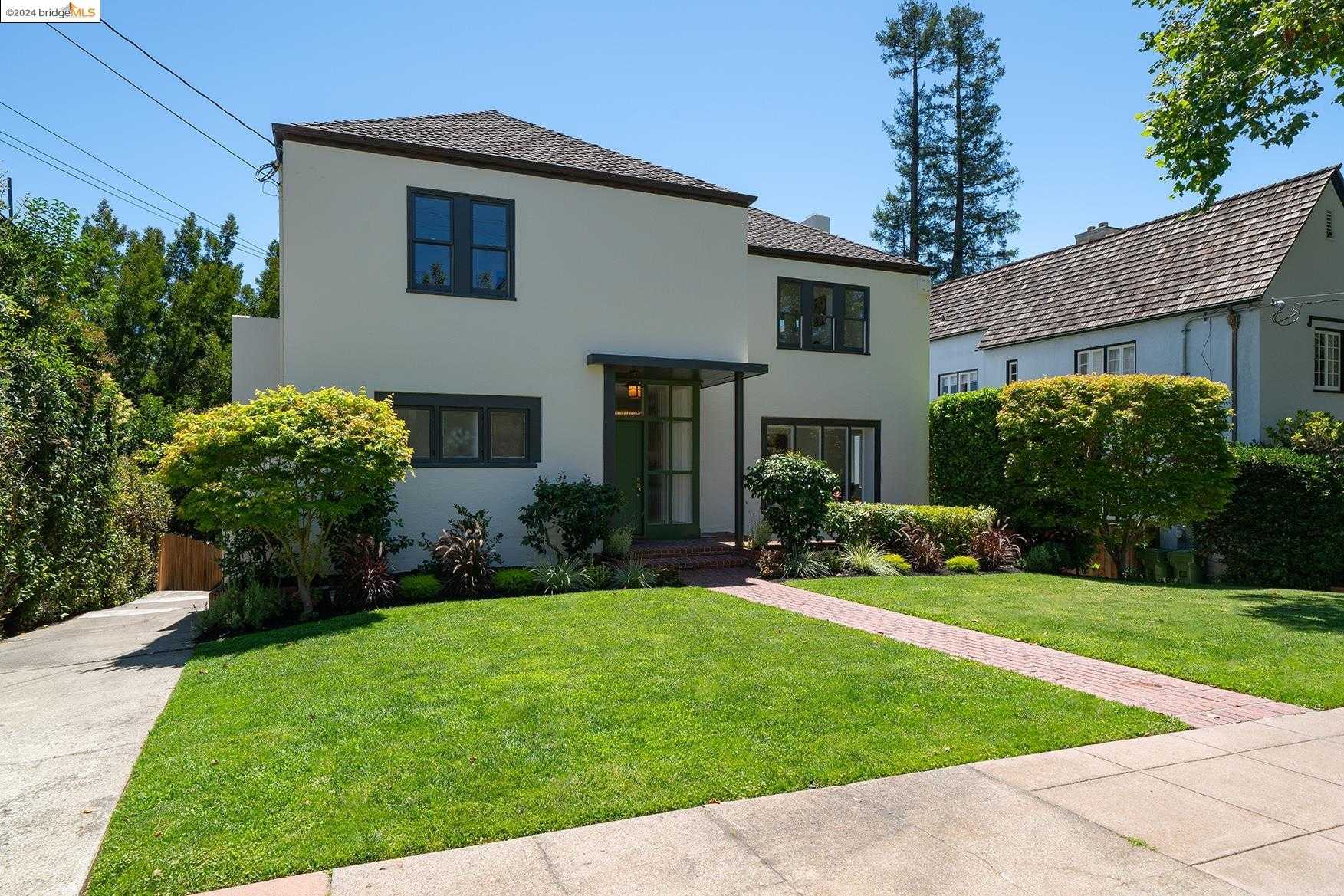 Neighborhood Neighborhood-16