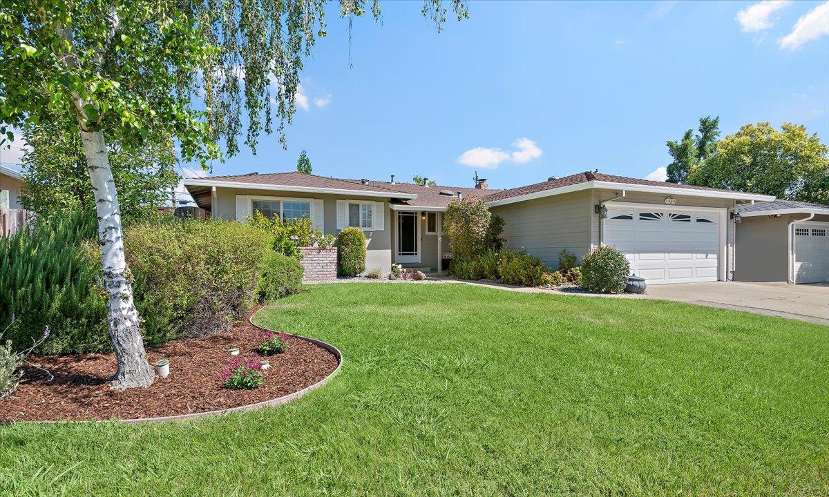 Neighborhood Neighborhood-17