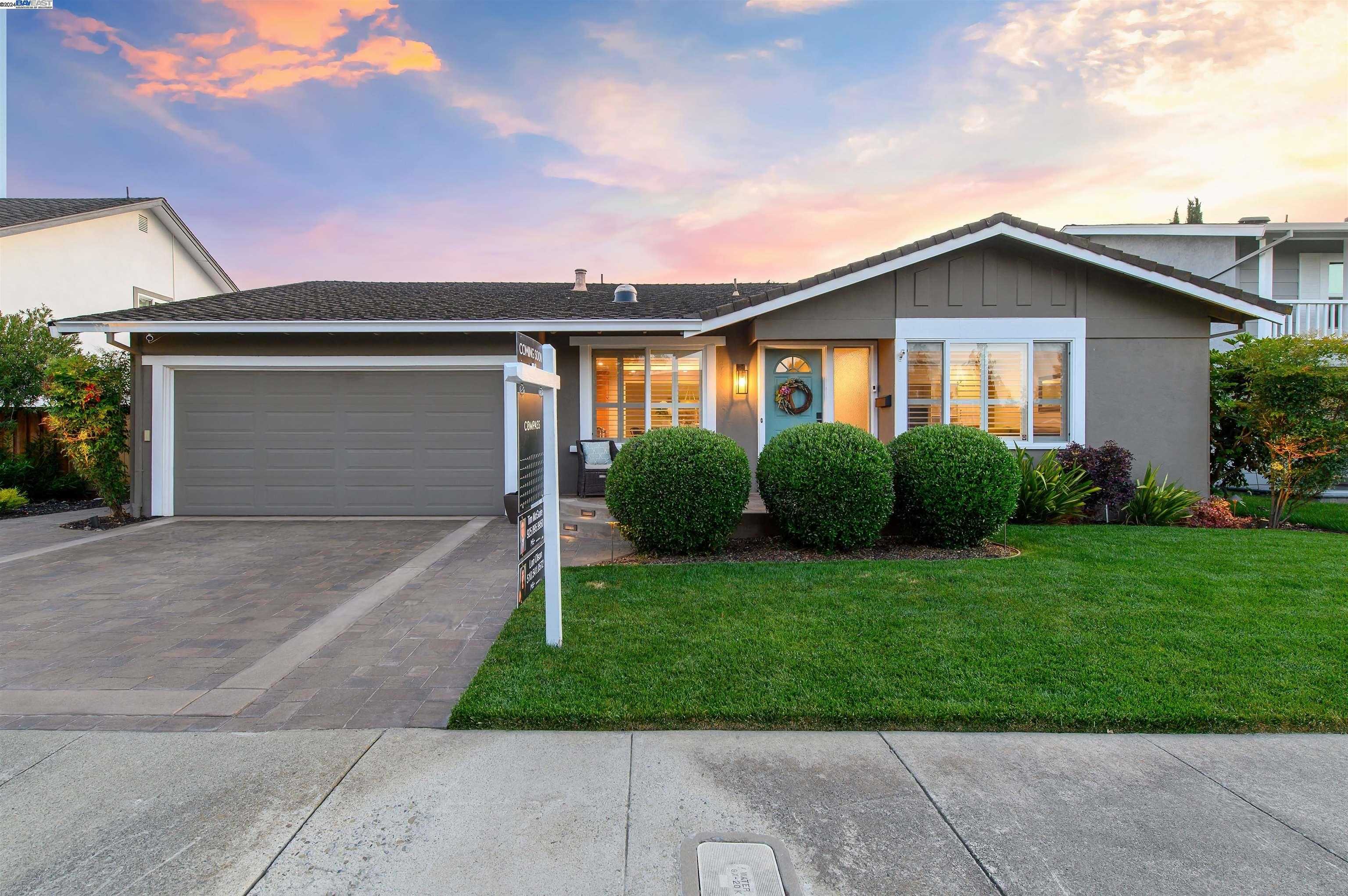 Neighborhood Neighborhood-15