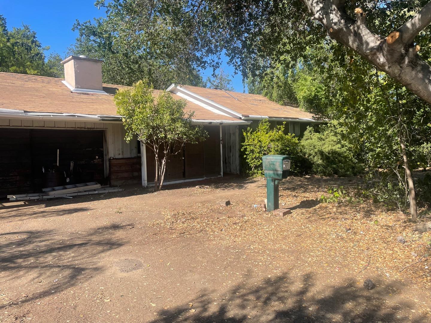 Neighborhood Neighborhood-82