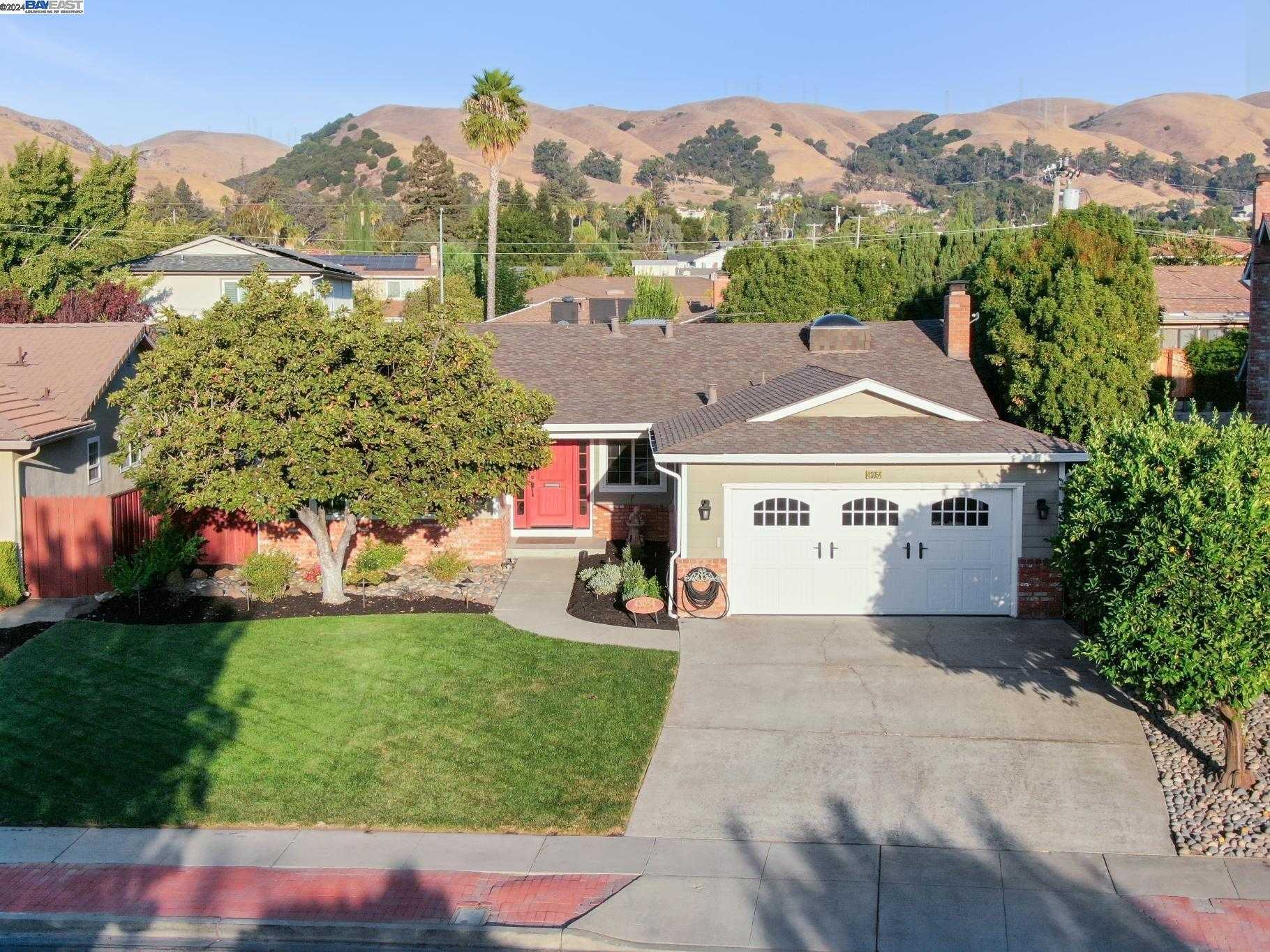 Neighborhood Neighborhood-19