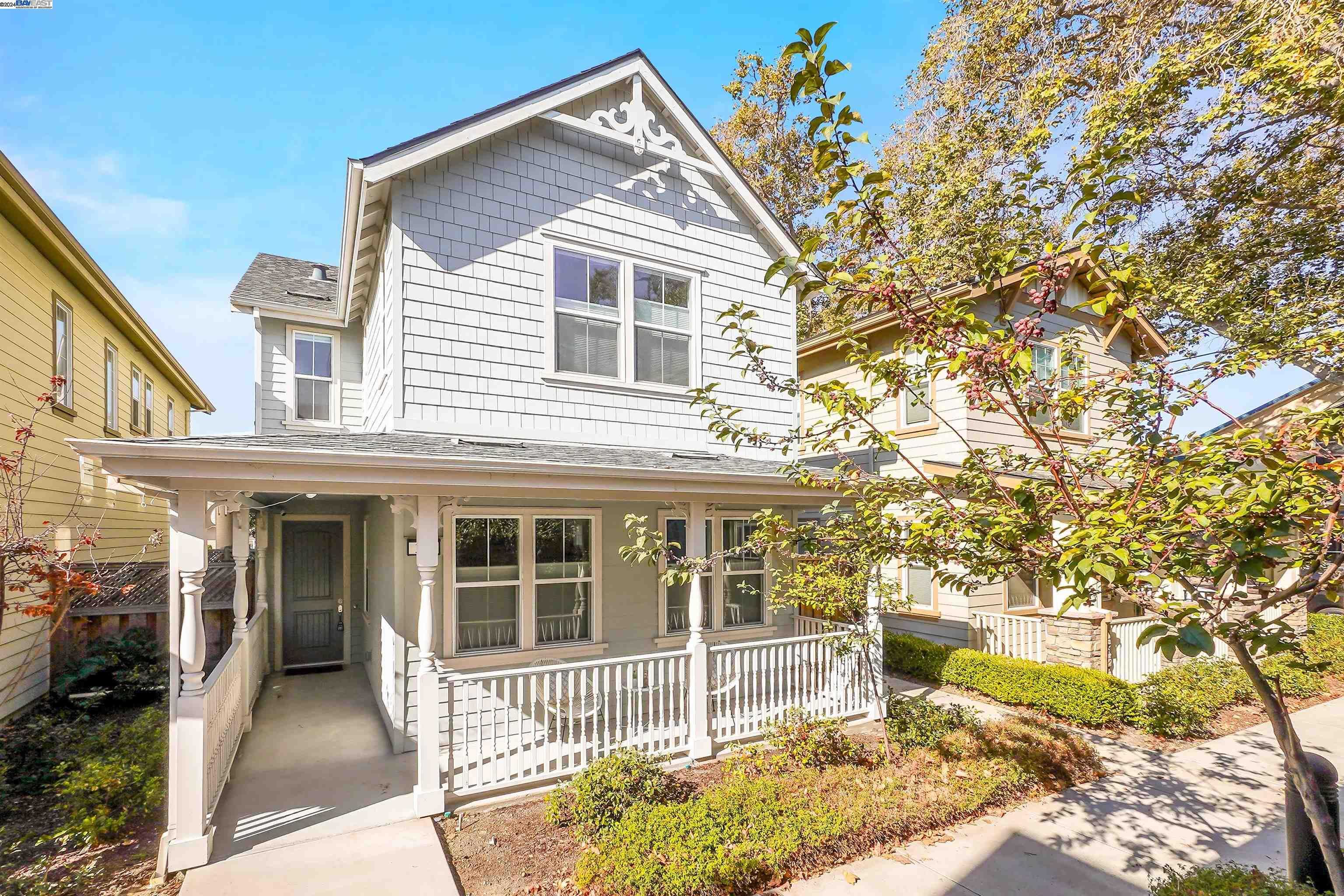 Neighborhood Neighborhood-10