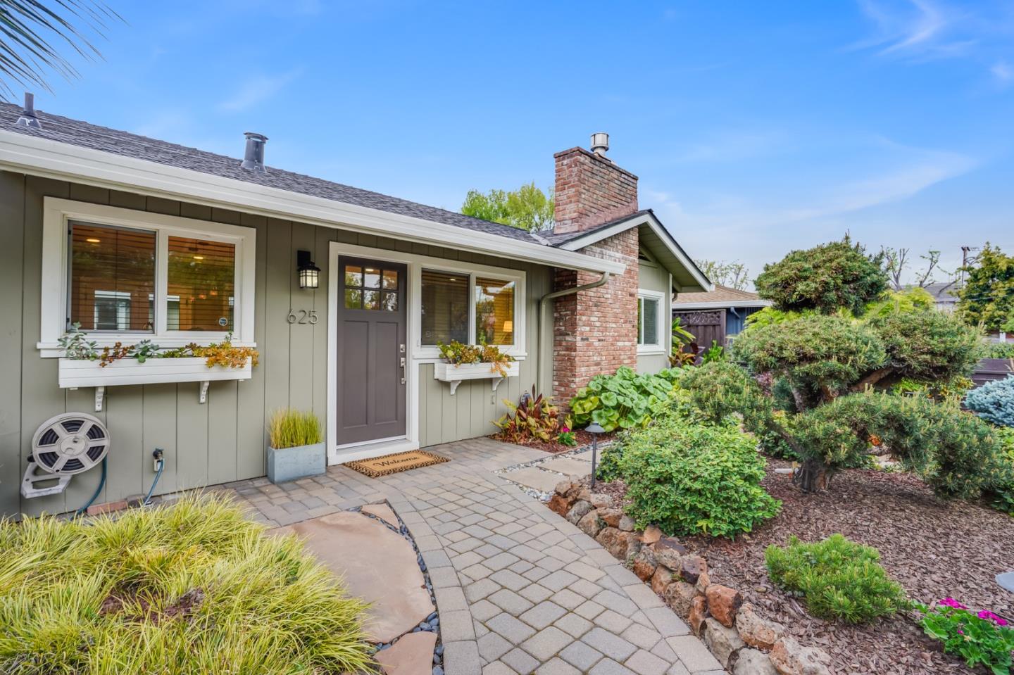 Neighborhood Neighborhood-5