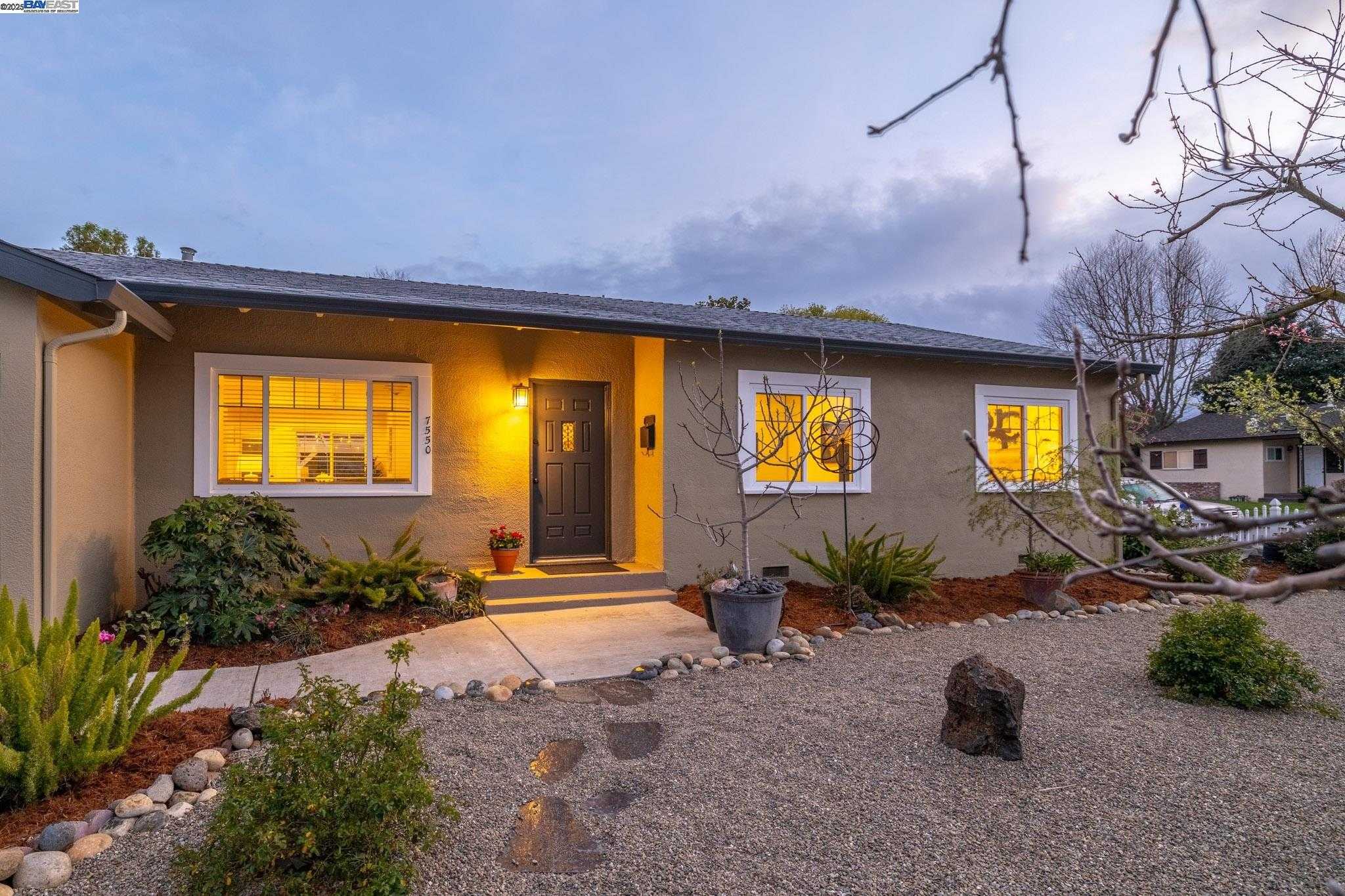 Neighborhood Neighborhood-22