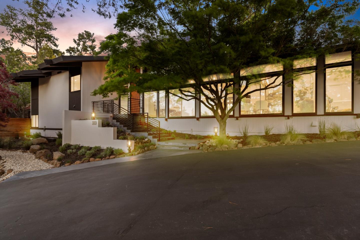 Neighborhood Neighborhood-12