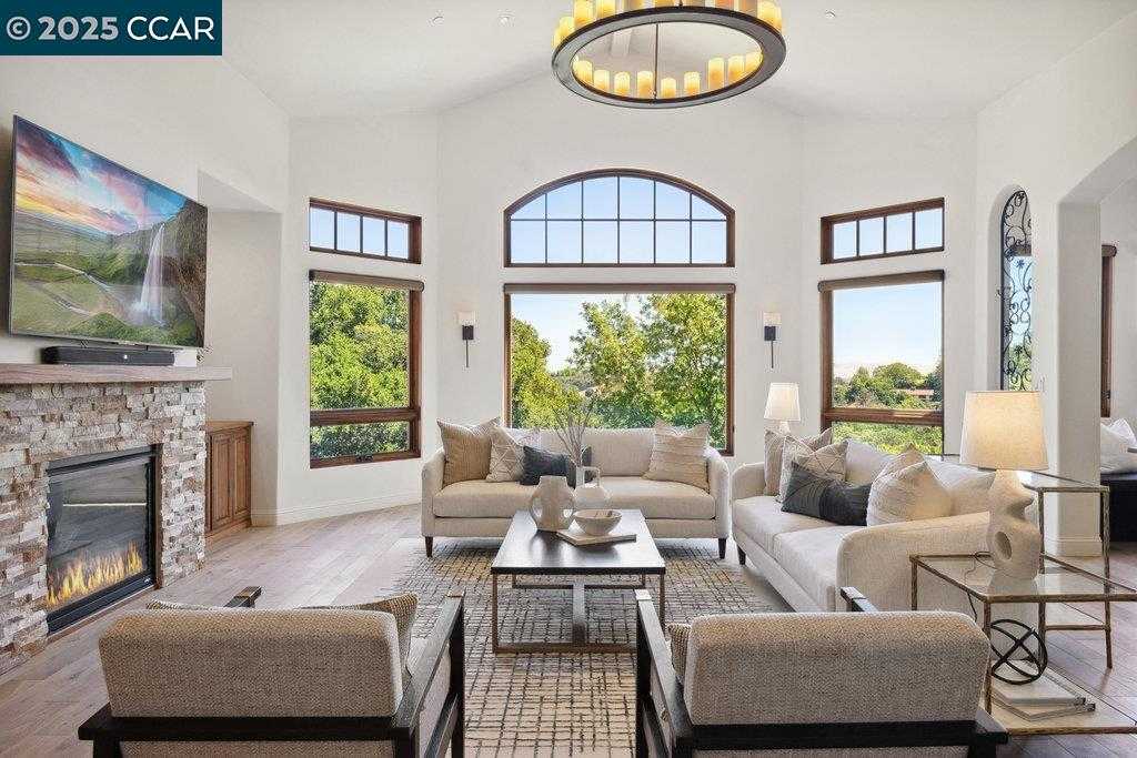 Neighborhood Neighborhood-5