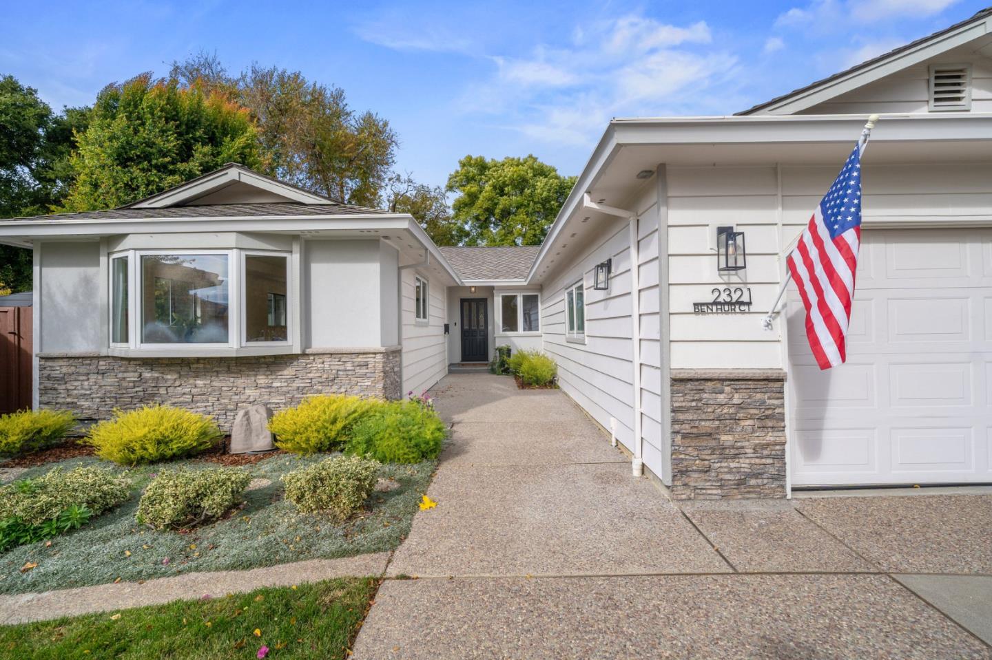 Neighborhood Neighborhood-22