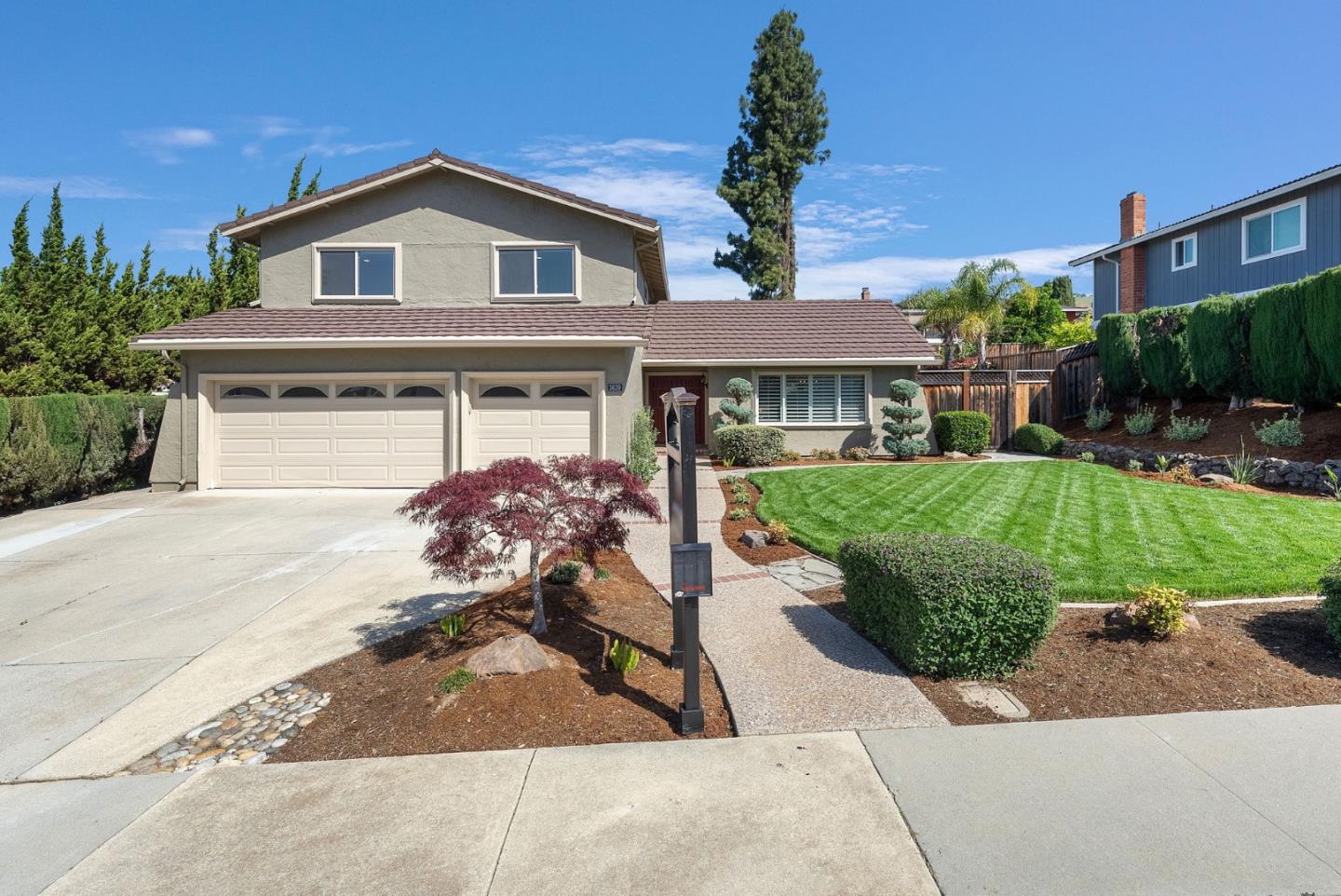 Neighborhood Neighborhood-3