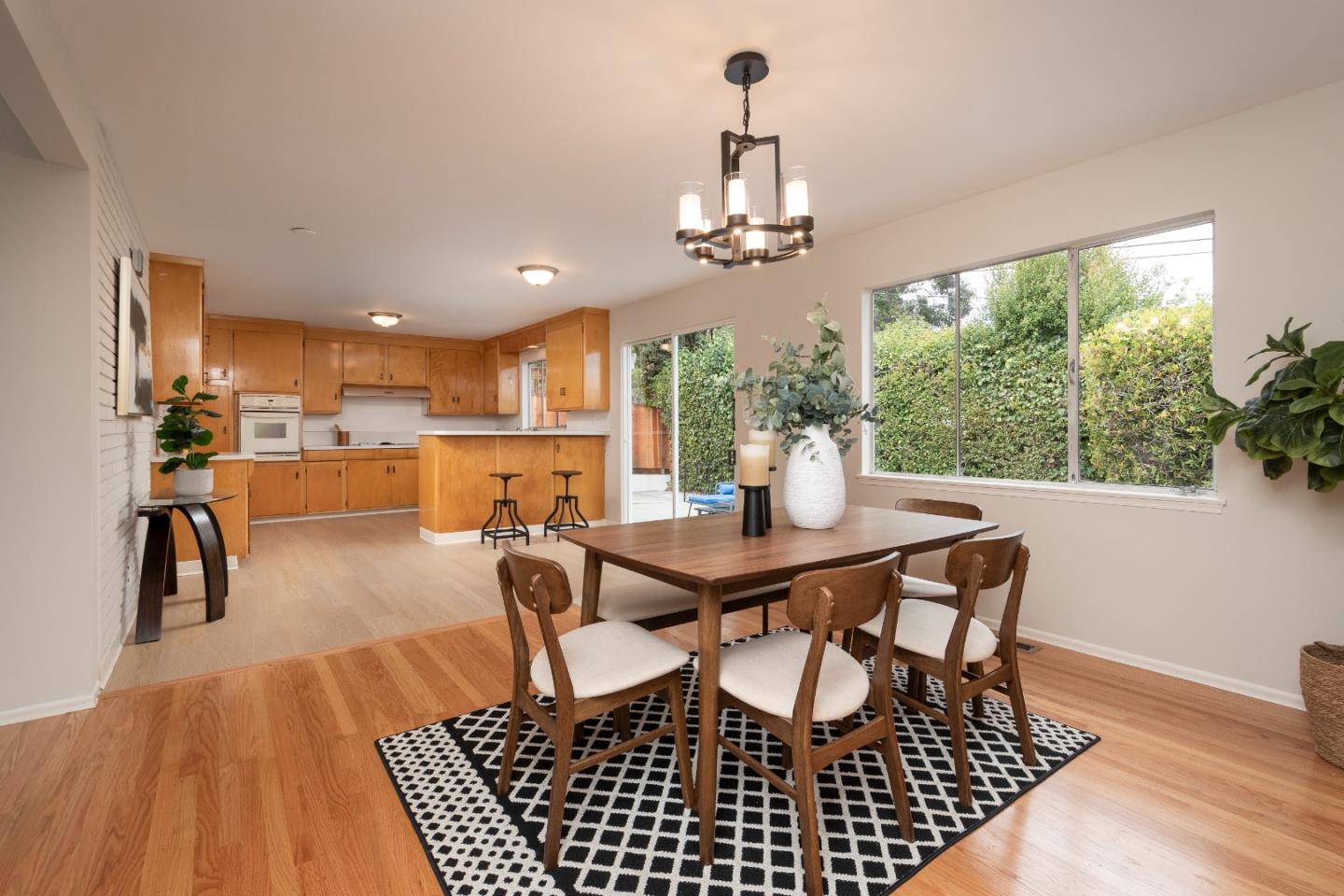 Neighborhood Neighborhood-74