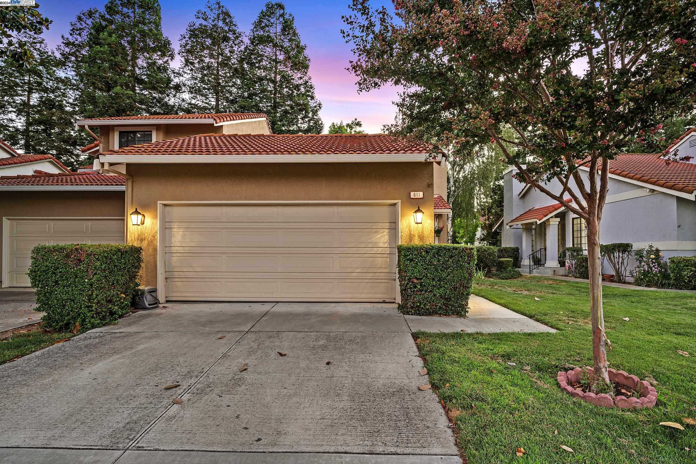 Neighborhood Neighborhood-15