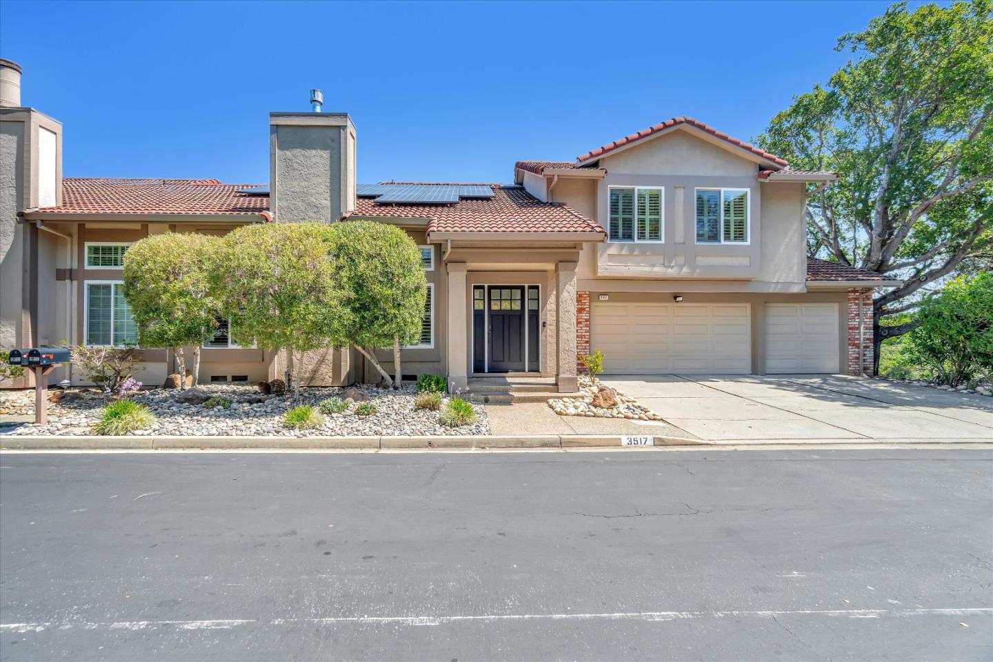 Neighborhood Neighborhood-24