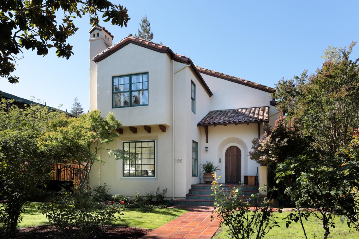 Neighborhood Neighborhood-13