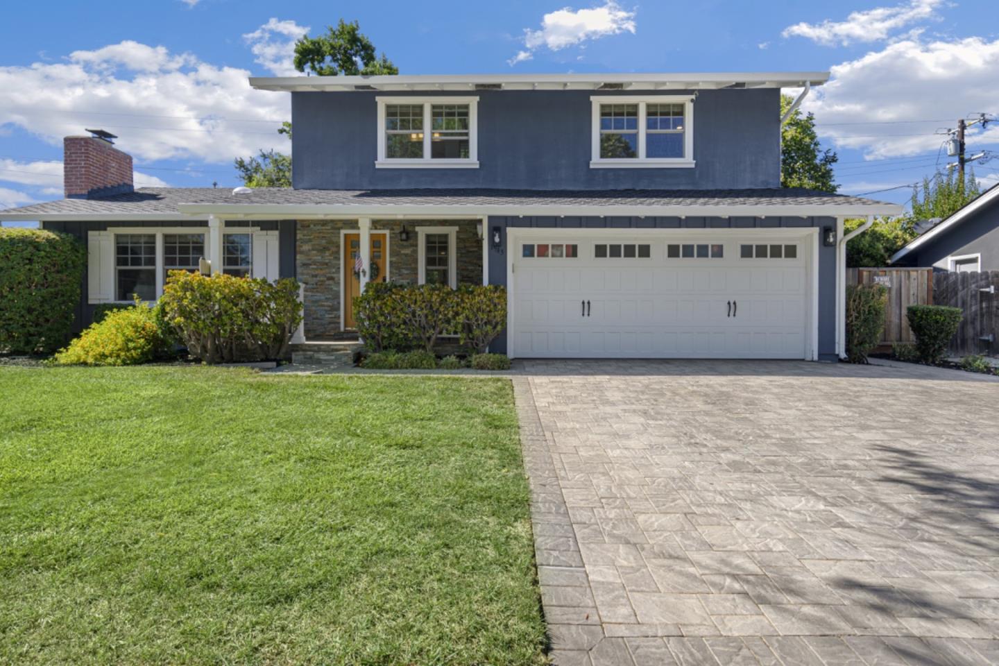 Neighborhood Neighborhood-116