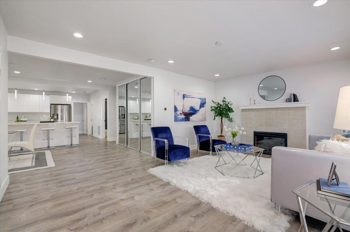 Neighborhood Neighborhood-10