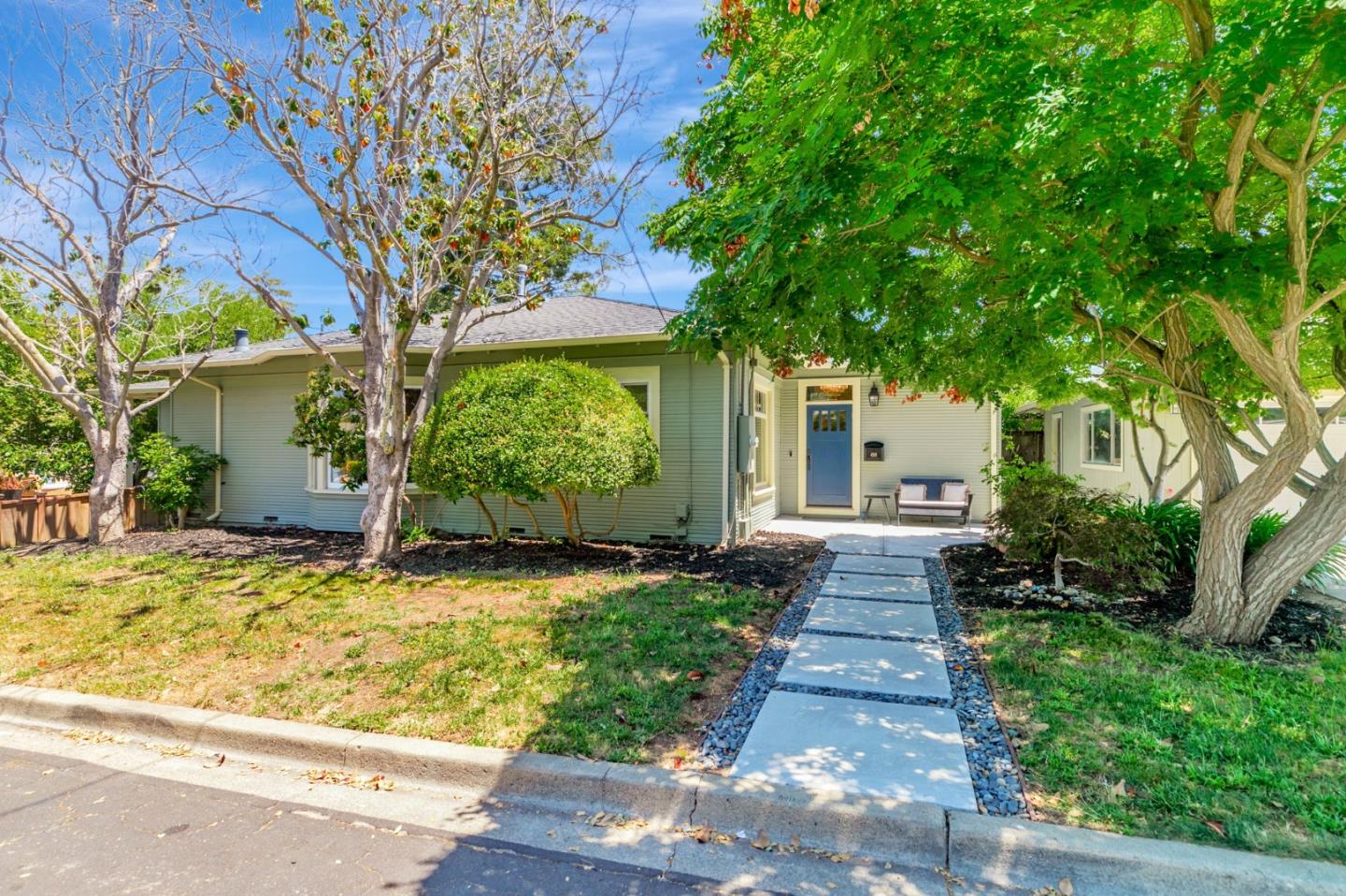 Neighborhood Neighborhood-13