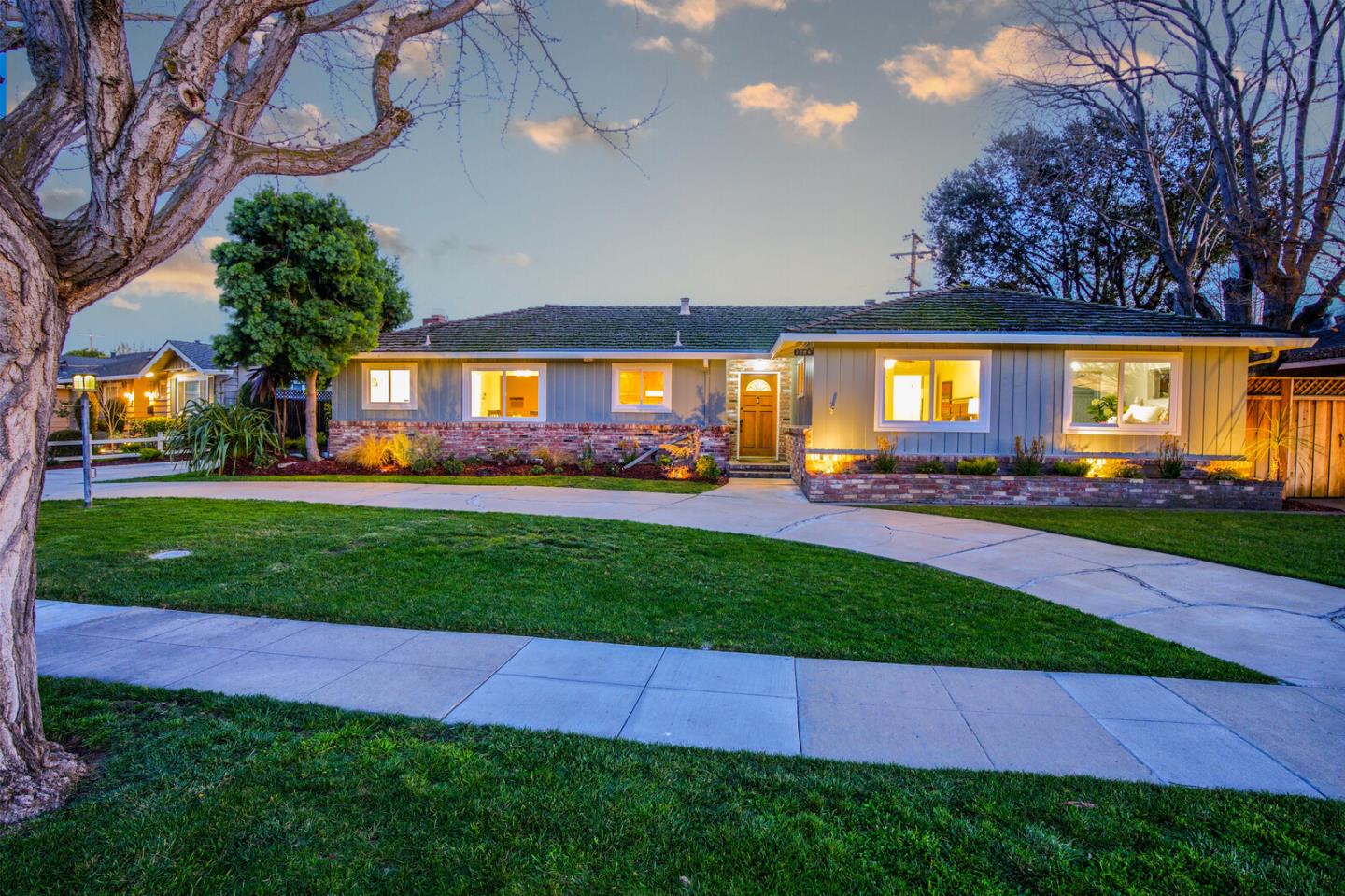 Neighborhood Neighborhood-31