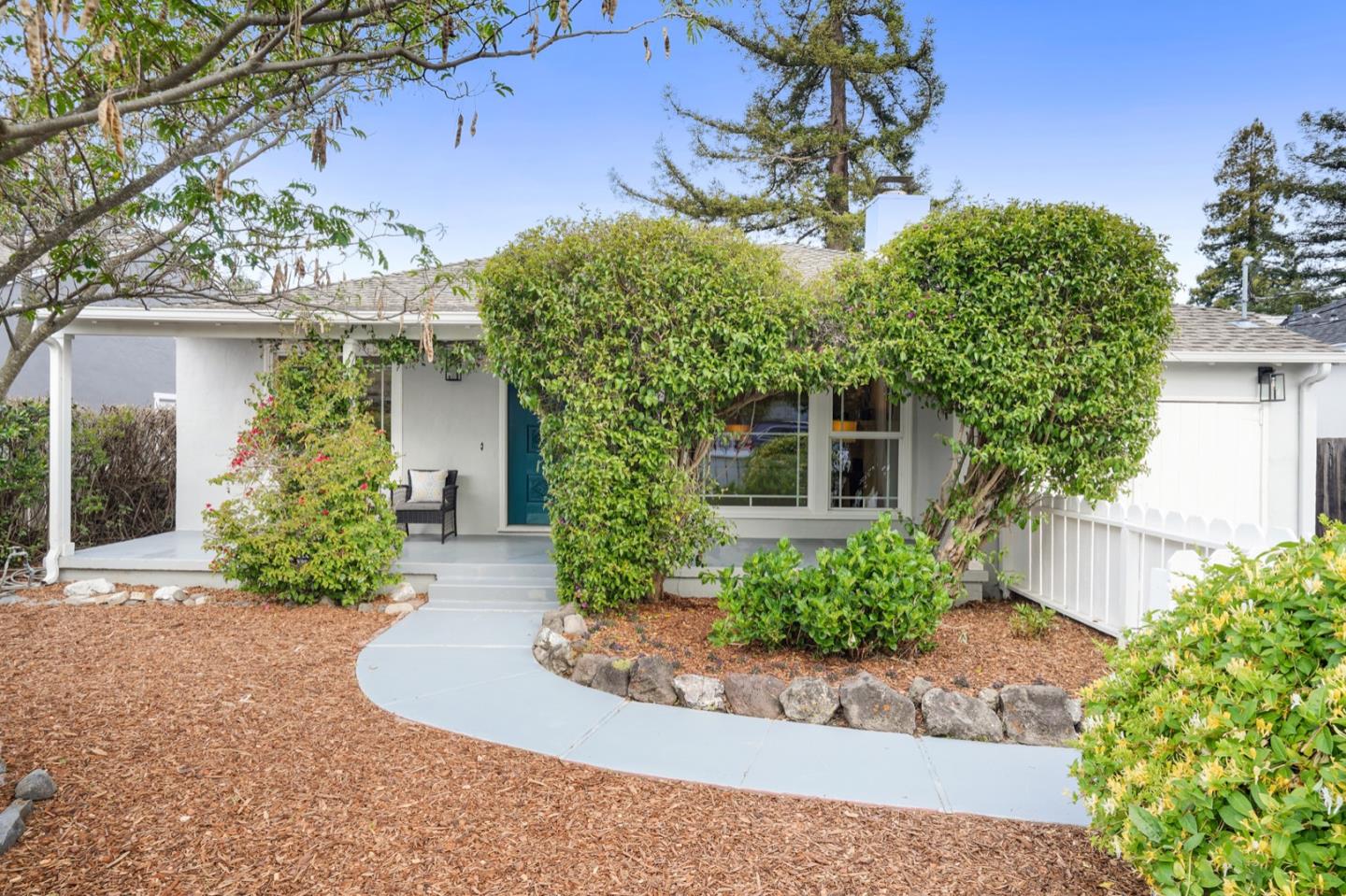 Neighborhood Neighborhood-62