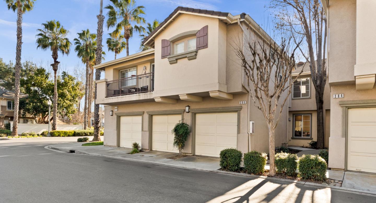 Neighborhood Neighborhood-3