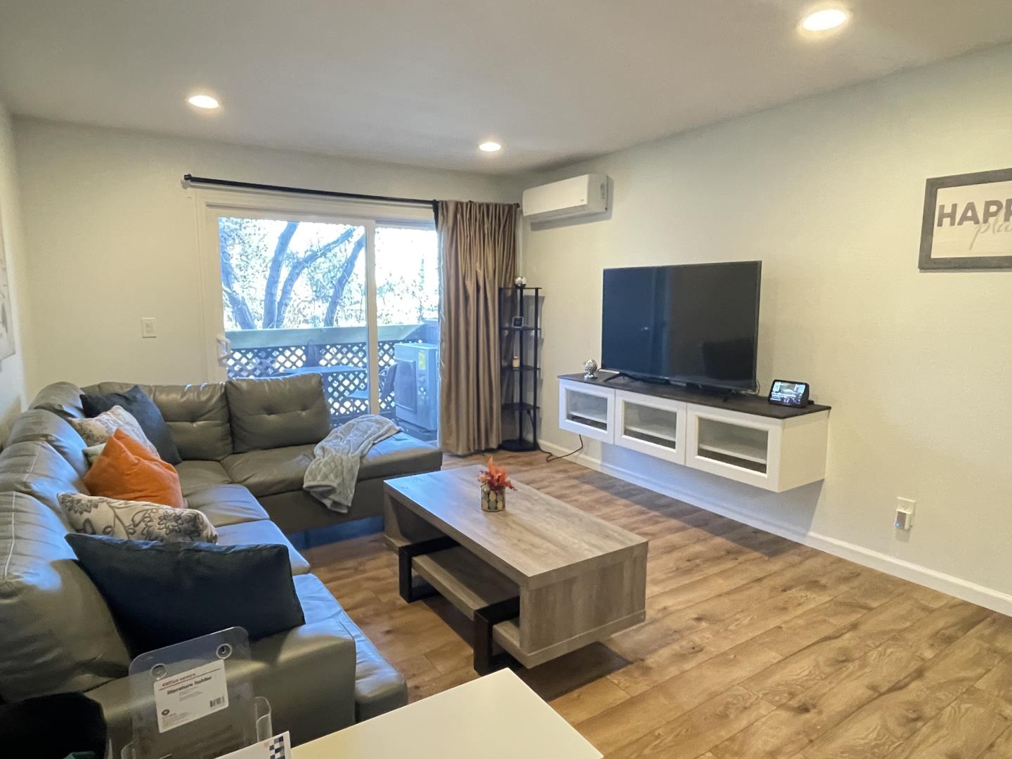 Neighborhood Neighborhood-12