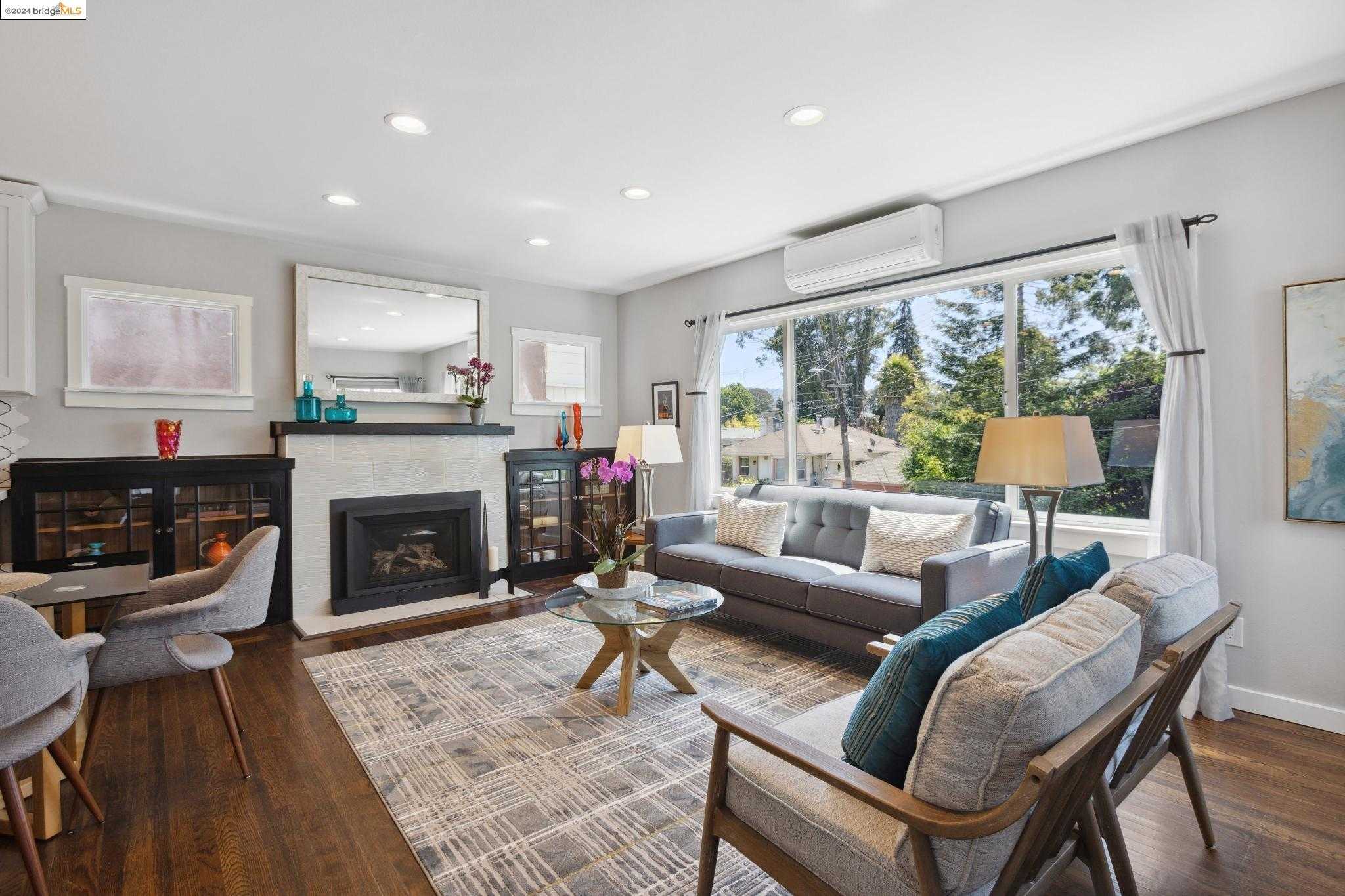 Neighborhood Neighborhood-7