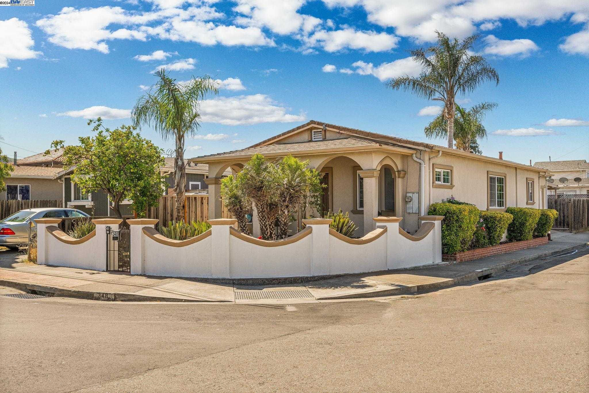 Neighborhood Neighborhood-10