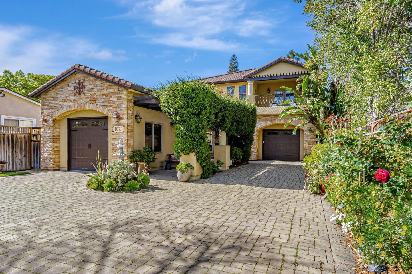 Neighborhood Neighborhood-101