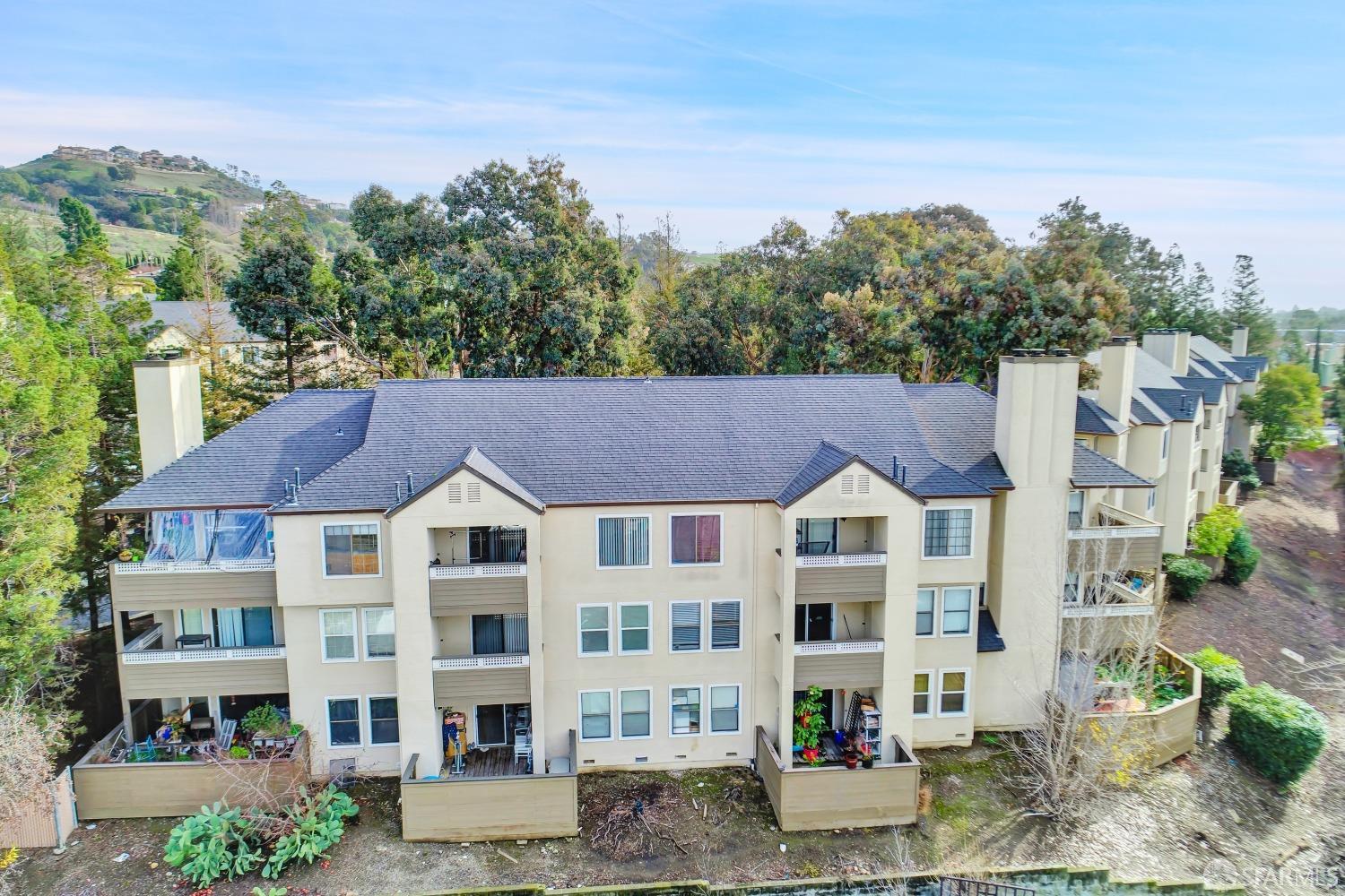 Neighborhood Neighborhood-70