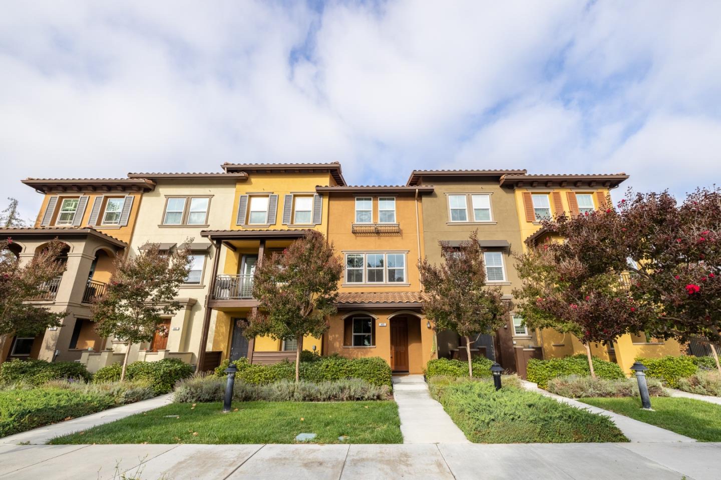 Neighborhood Neighborhood-16