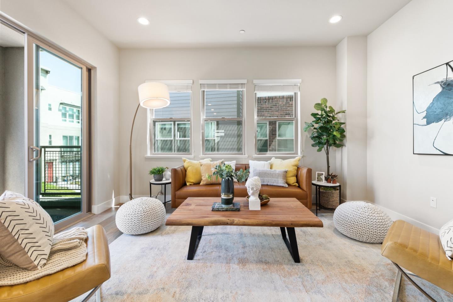 Neighborhood Neighborhood-94