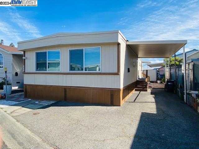 Neighborhood Neighborhood-32