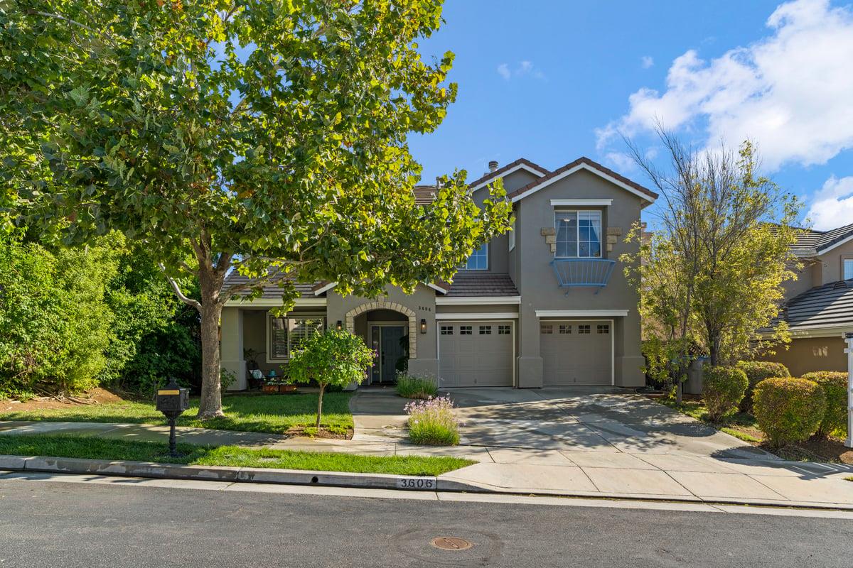 Neighborhood Neighborhood-53